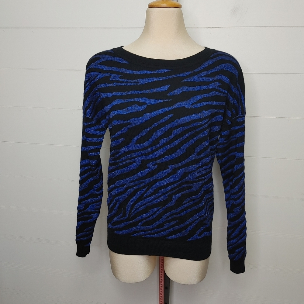 Diane Von Furstenberg wool zebra sweater size XS - Picture 2 of 13